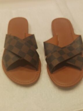 Womens Brown Cross Strap Slide Sandals